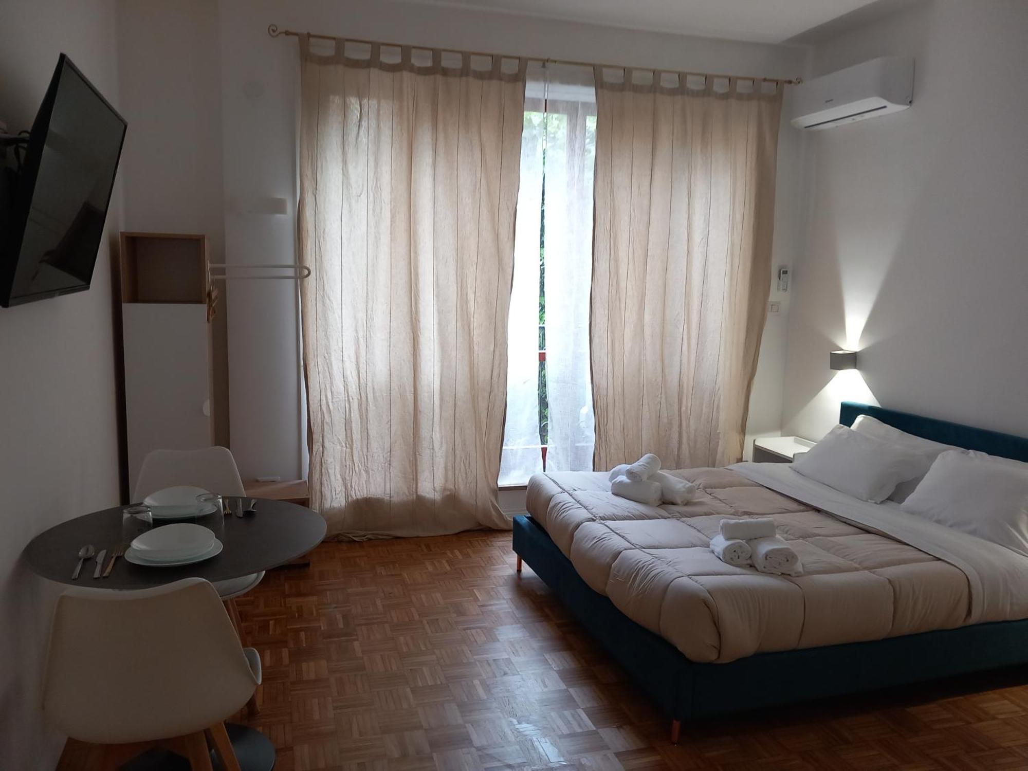 La Dolce Vita Napels Buitenkant foto